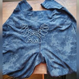 Scorpio Sol grey on black leggings sz.M